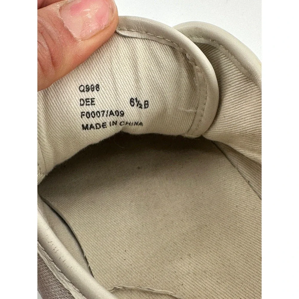 Coach Women's Beige/White Signature Print Lace Up Casual Shoes - Size 6.5B‎
